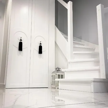 Grey House Miedwie 莫什奇恩