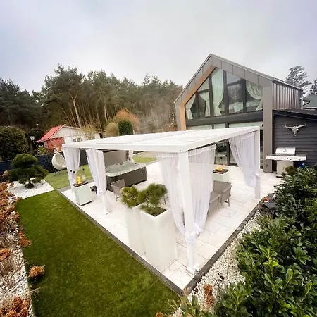 Grey House Miedwie 别墅 莫什奇恩